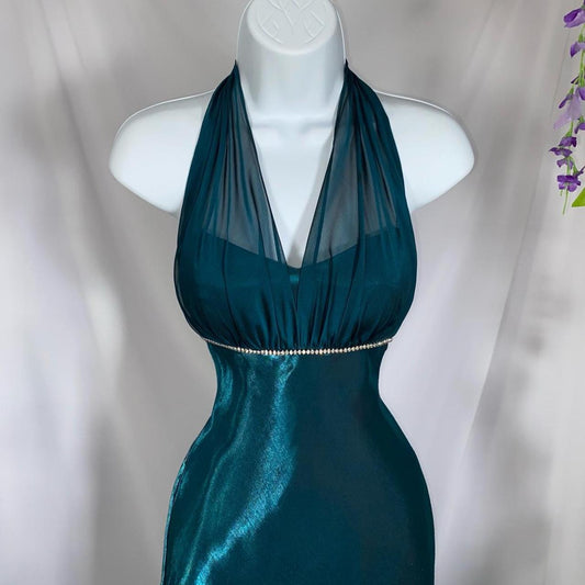 Green Fashion Elegant V-neck Halter Backless Lace-up Long Satin Floor-length prom dress Evening Gown Party Dress gh3581