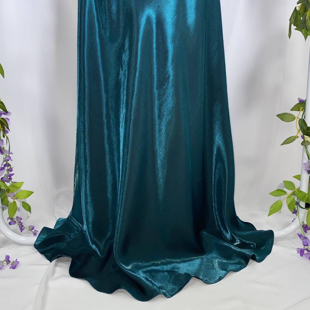Green Fashion Elegant V-neck Halter Backless Lace-up Long Satin Floor-length prom dress Evening Gown Party Dress gh3581