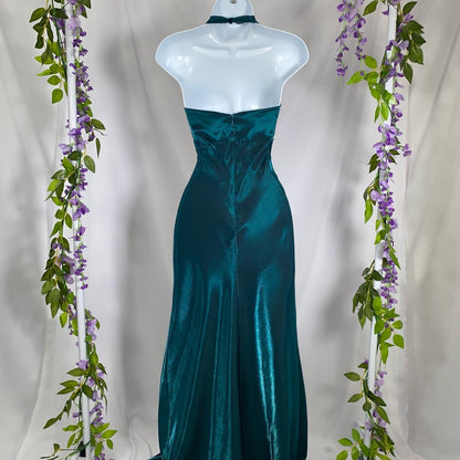Green Fashion Elegant V-neck Halter Backless Lace-up Long Satin Floor-length prom dress Evening Gown Party Dress gh3581