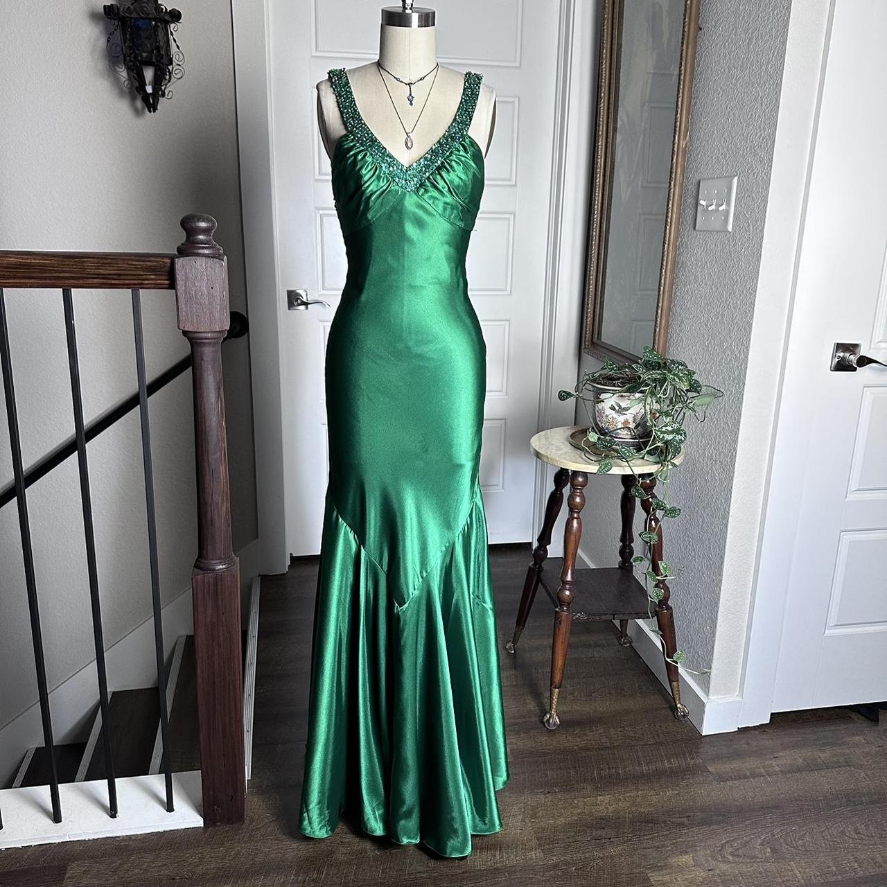Green Shiny Vintage Fashion Sexy V-neck Rhinestone Bodycon Long Satin Backless Formal Prom Dress Evening Dress Party Dress gh3688