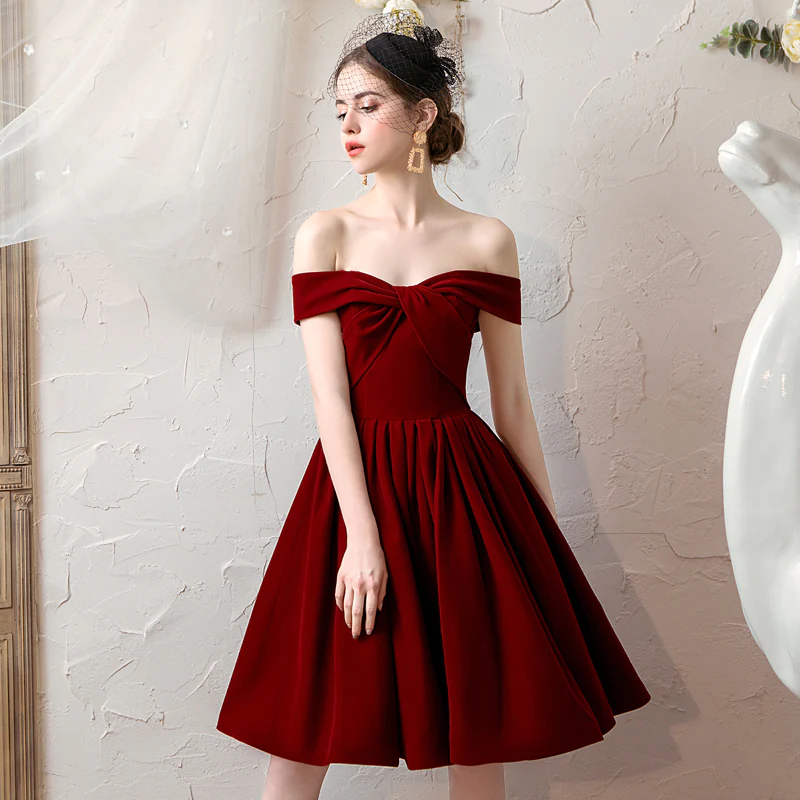 Sweet Burgundy Velvet Homecoming Dress Short Prom Dress SH700