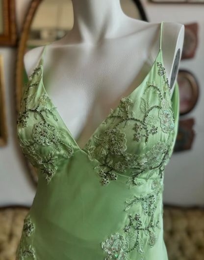 Green V-neck exquisite embroidery long satin ball gown evening dress gh2939