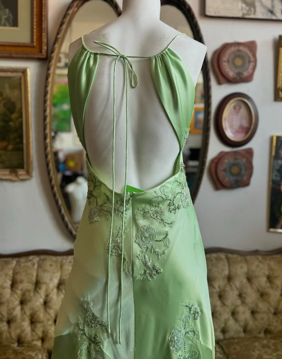 Green V-neck exquisite embroidery long satin ball gown evening dress gh2939