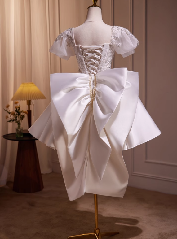 Elegant White Embroidery Beaded Bow Design A-line Spaghetti Strap Short Homecoming Dress TP3465
