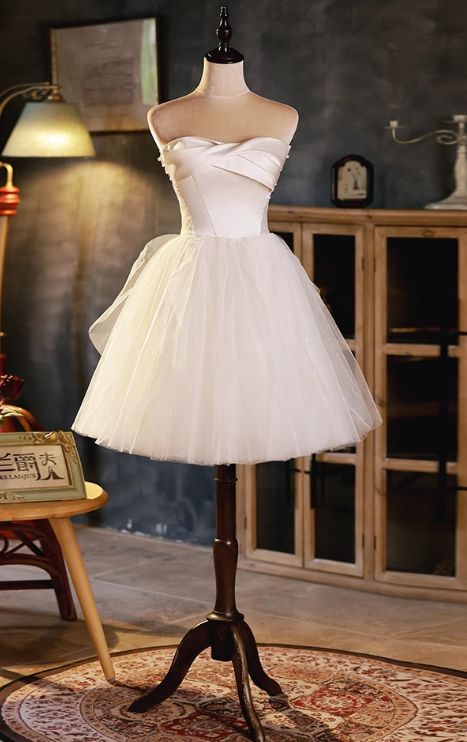Elegant White Simple Design Satin Mesh Sleeveless Strapless Homecoming Dress TP3468