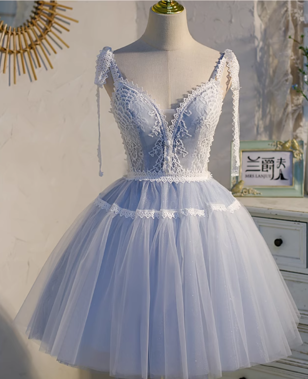 Charming Light Blue Lace-edge Design Mesh Spaghetti Strap Homecoming Dress TP3474
