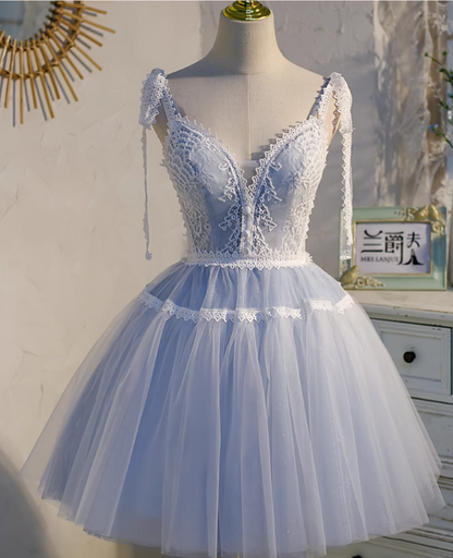 Charming Light Blue Lace-edge Design Mesh Spaghetti Strap Homecoming Dress TP3474