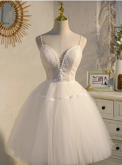 Vintage White Lace Design Elegant Mesh Off-the-shoulder Sleeves Spaghetti Strap Homecoming Dress TP3489