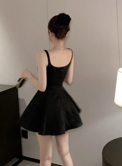 Fashion White Satin Irregular Ruffled Hem Design A-line Halter Homecoming Dress TP3691