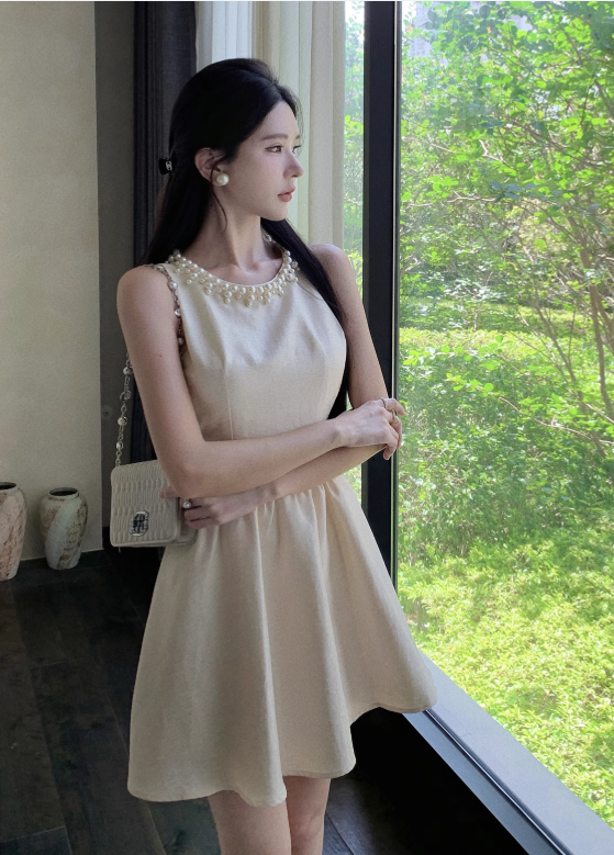 Fashion Beige Sleeveless Pearl Beading Design A-line Homecoming Dress TP3693