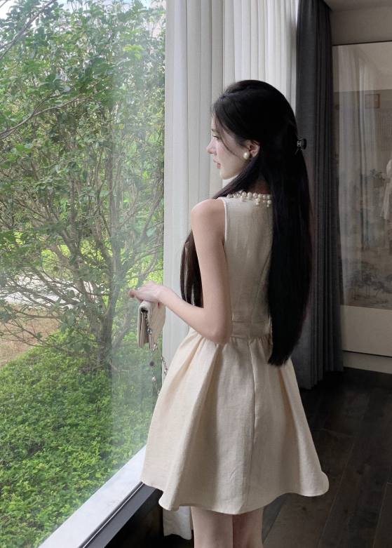 Fashion Beige Sleeveless Pearl Beading Design A-line Homecoming Dress TP3693