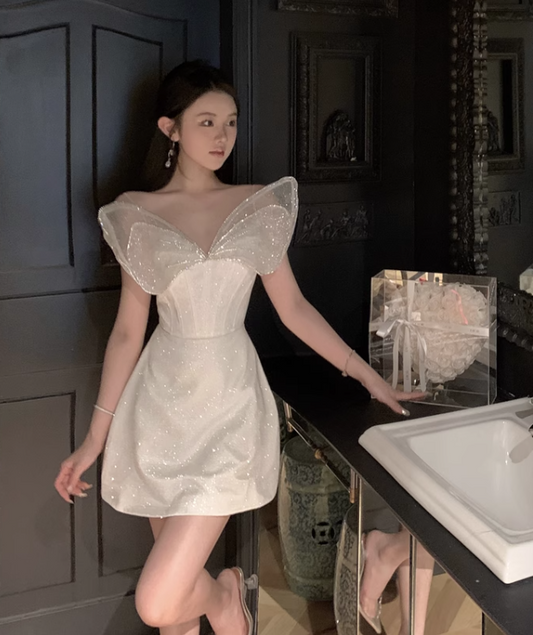 Fashion Beige Satin Sequin Butterfly Design A-line Spaghetti Strap Homecoming Dress TP3699