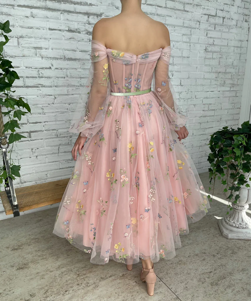 Off the shoulder Handmade Long Sleeve Sweetheart Short Cocktail Dress Homecoming Dress gh1818