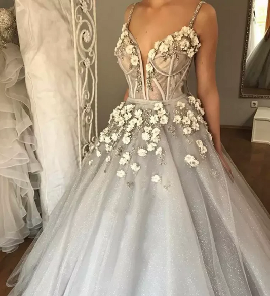 Ball Gown Spaghetti Straps Quinceanera Dresses With Handmade Flowers Tulle  gh2069