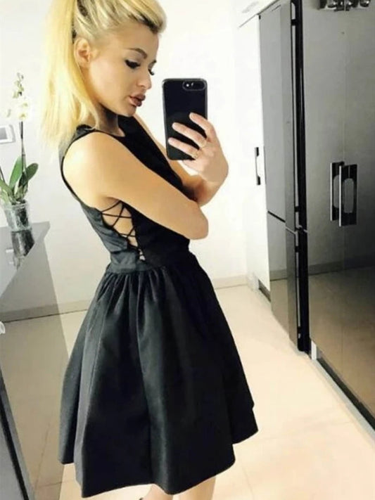 Vestidos de fiesta negros cortos con cuello redondo, vestidos de graduación negros cortos y formales para el regreso a casa.