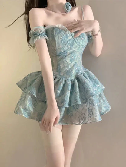 Retro Light Blue Floral Spaghetti Strap Design A-line Mini 16th Birthday Party Dress Tiered Homecoming Dress TP4048
