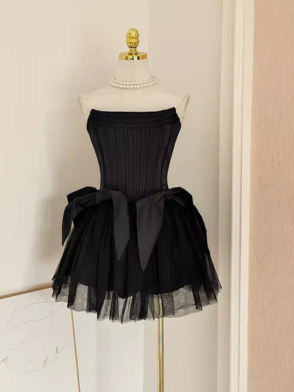 Vestido corto de satén retro negro de corte A, sin tirantes y con cordones para fiesta de 16 años, TP4037
