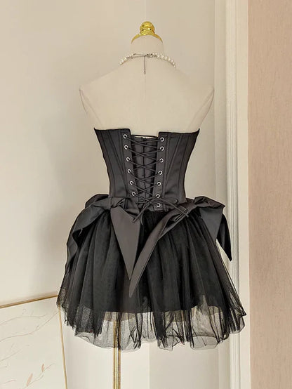 Vestido corto de satén retro negro de corte A, sin tirantes y con cordones para fiesta de 16 años, TP4037