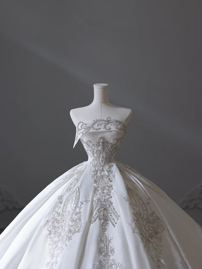Princess Ball Gown Strapless Sleeveless Pleats White Satin Wedding Dress Bridal Dresses SD1667