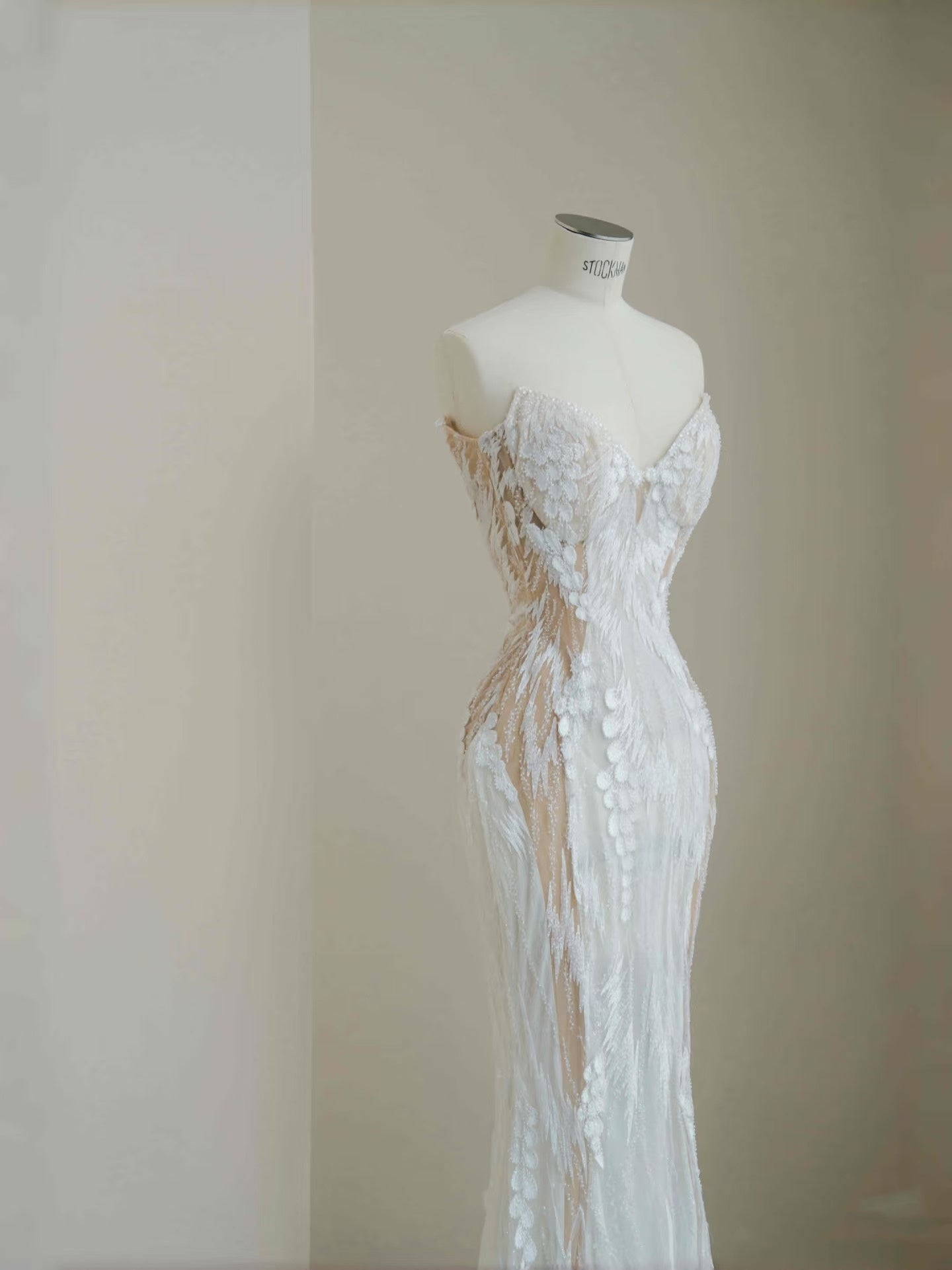 Hermoso vestido de novia largo de sirena con escote corazón y encaje blanco, vestidos de novia modestos D2727