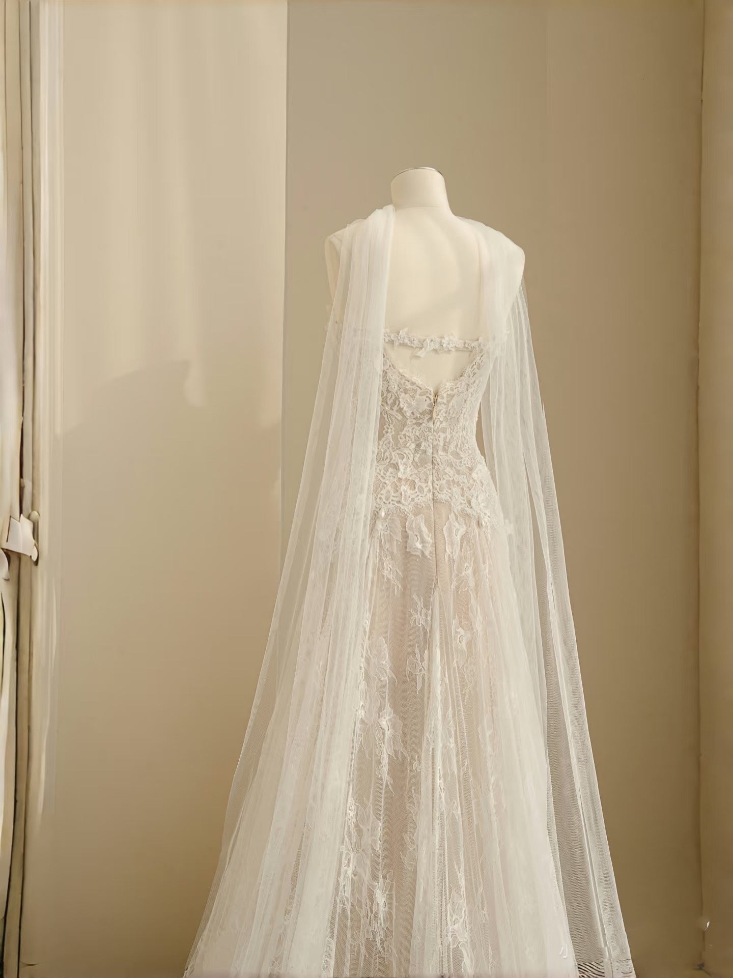 Vestido de novia sencillo, corte en A, escote corazón, encaje blanco, largo hasta el suelo, estilo minimalista, D2735
