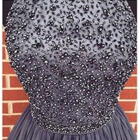 Vestido de fiesta corto gris con cuello alto, corte A y cuentas, de tul, para regreso a casa.