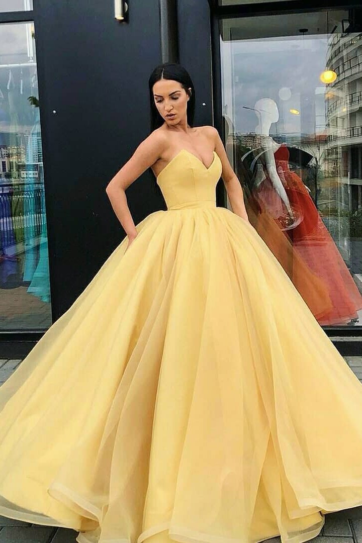Strapless Ball Gown Quinceanera Dress Tulle Lilac Long Prom Dress MP1164