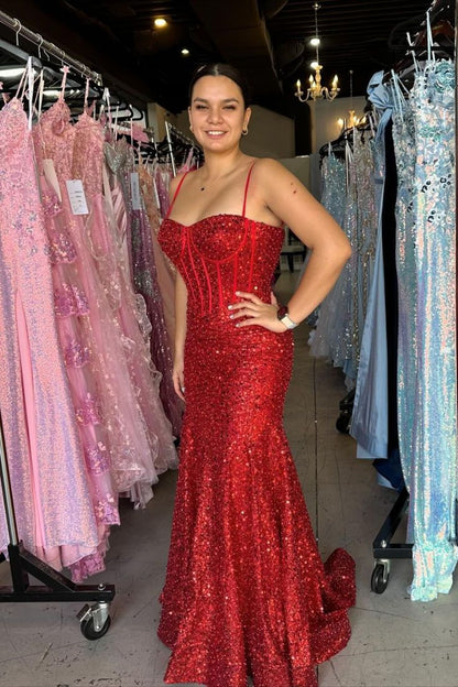 Vestido formal largo con tirantes y lentejuelas azul claro con cuentas