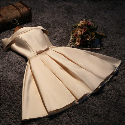 Bonito vestido de fiesta corto de satén color champán, vestidos de fiesta con hombros descubiertos