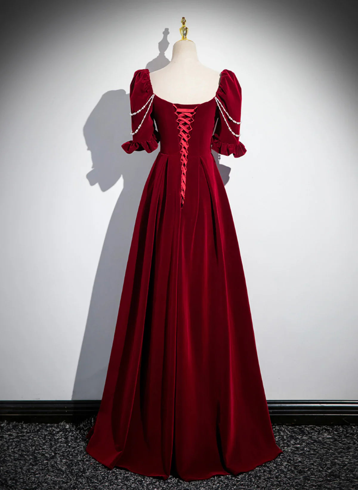 Vestido largo de dama de honor de terciopelo rojo vino con corte en A, vestido de fiesta largo rojo vino TP1111