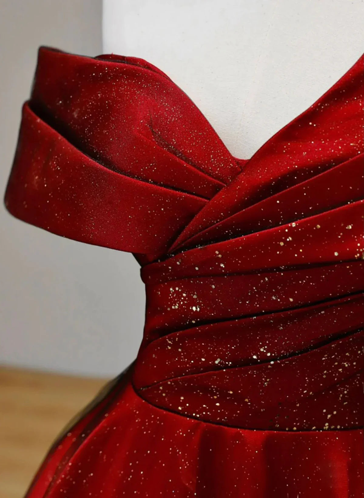 Vestido de fiesta largo con escote en forma de corazón en rojo y negro, vestido de noche largo en rojo y negro, vestido de graduación TP1151