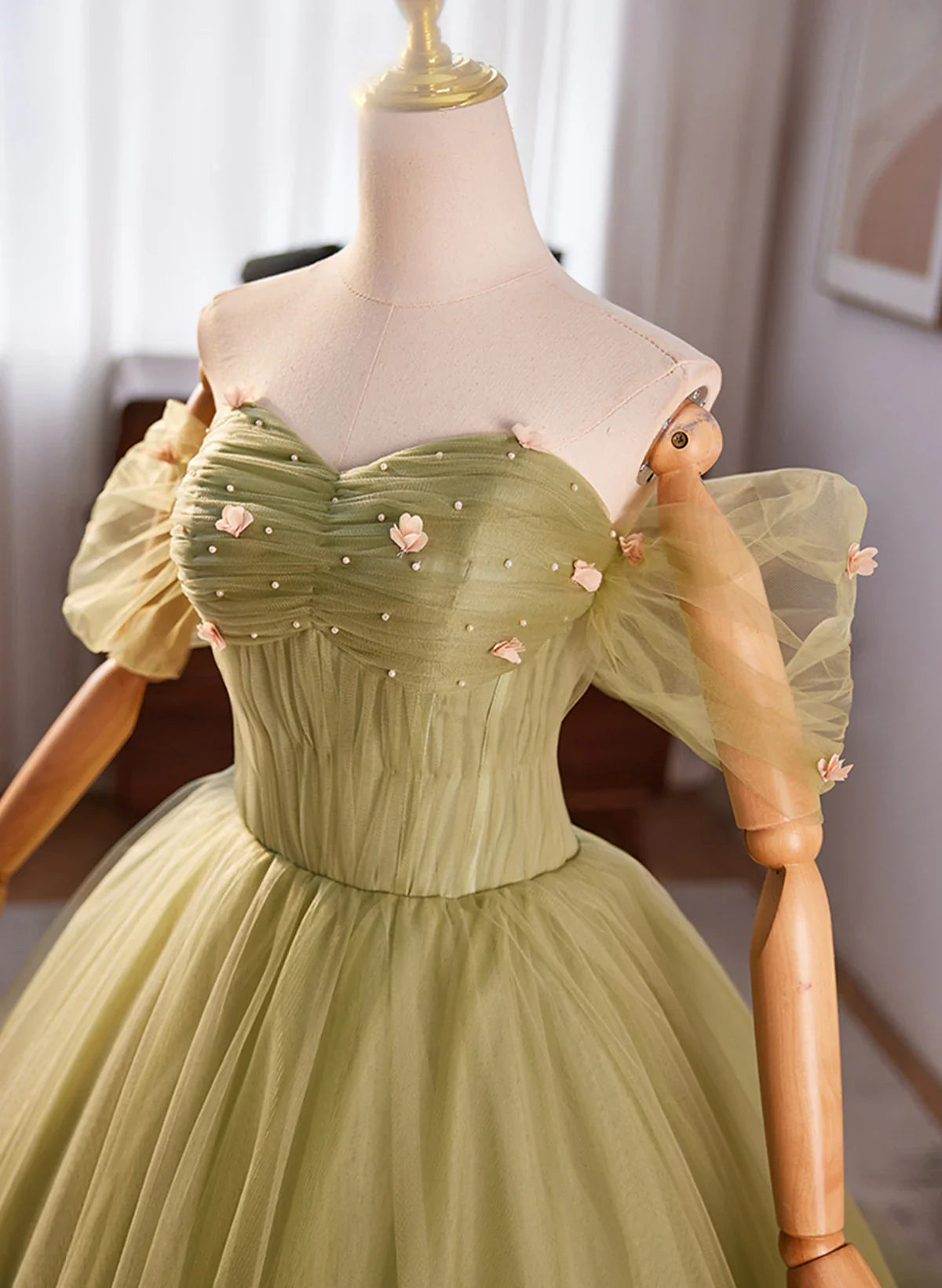 Precioso vestido de noche verde con escote en forma de corazón, vestido de fiesta verde para quinceañeras TP1161