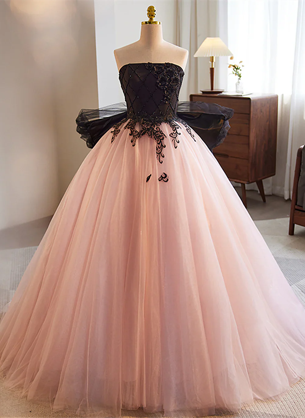 Hermoso vestido formal de tul con encaje rosa y negro, para quinceañeras, TP1237