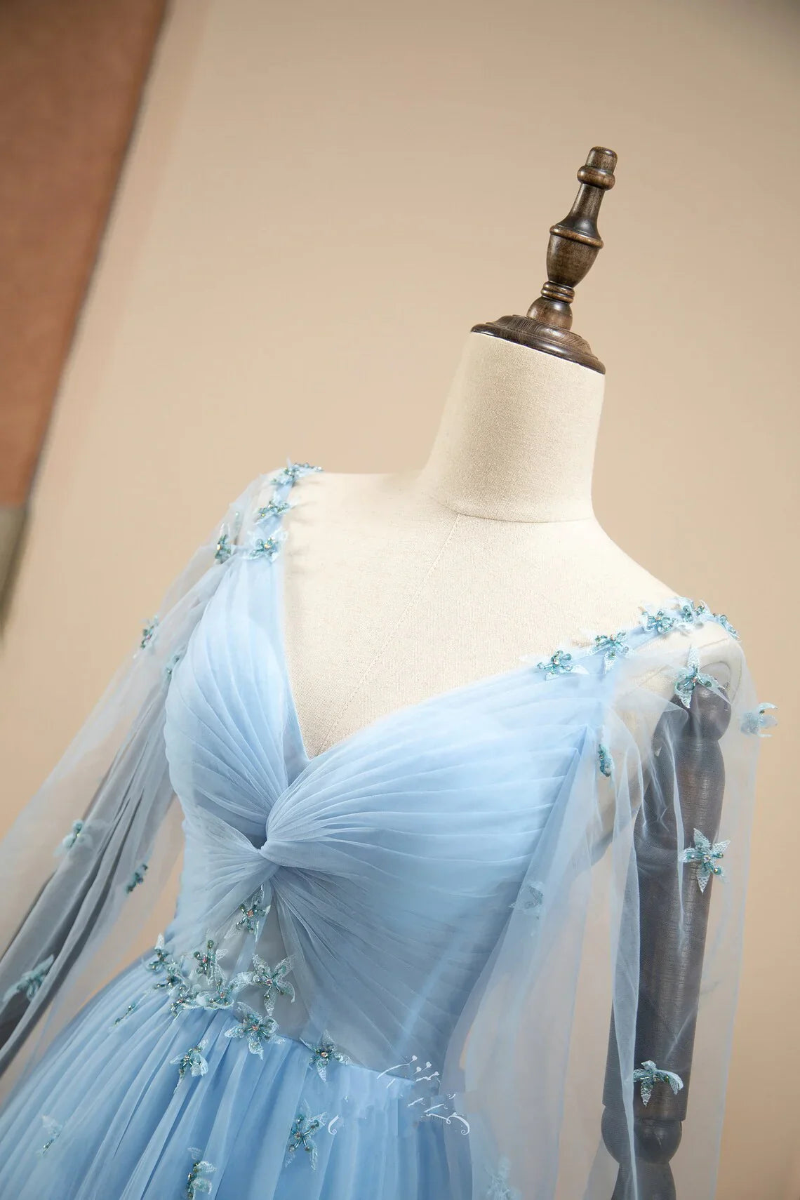 Hermoso vestido de fiesta azul claro con corte en A y mangas abullonadas, vestido de noche azul claro, vestido de graduación TP1335