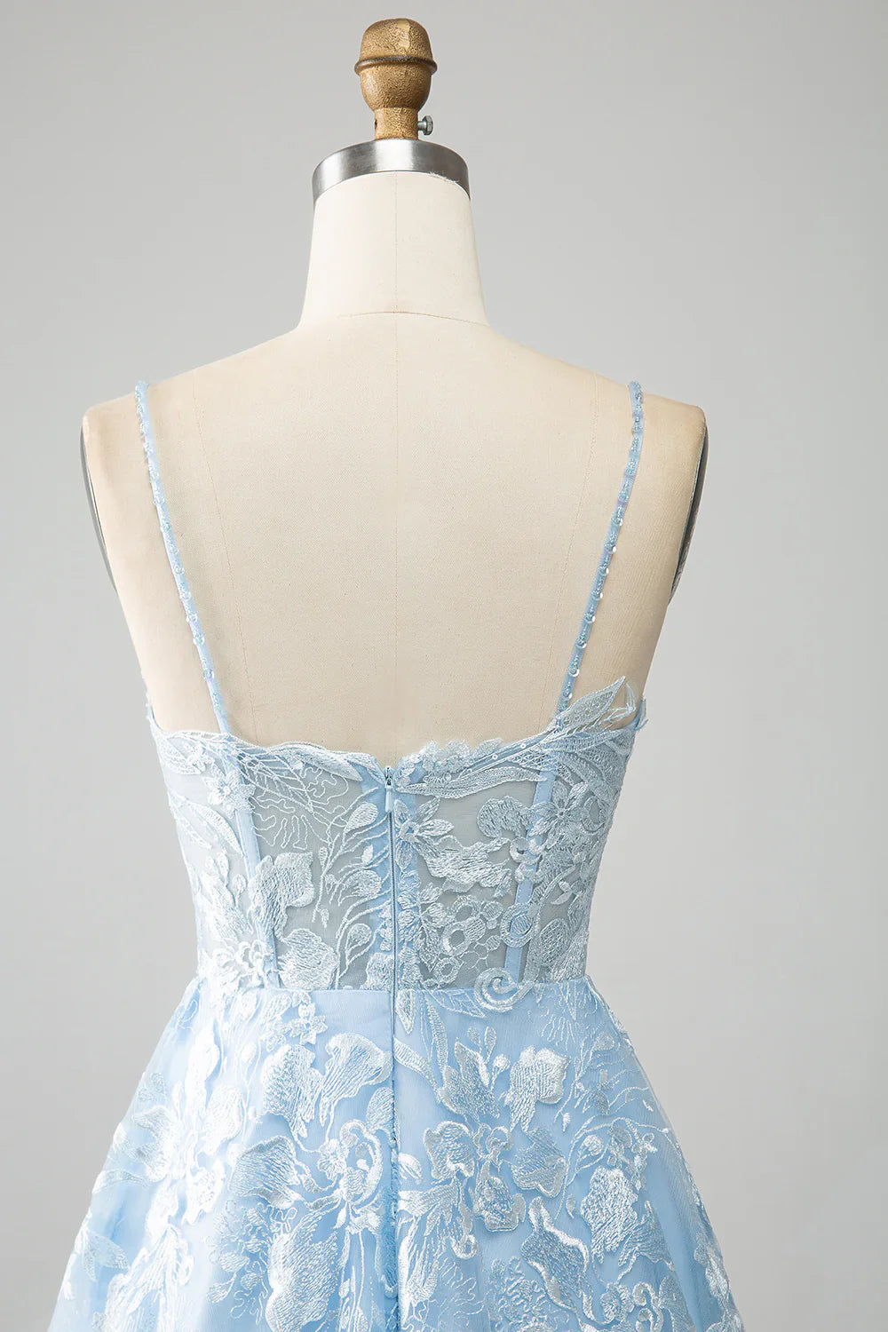 Vestido de fiesta azul cielo con escote en A, tirantes finos, encaje y corsé largo TP1385