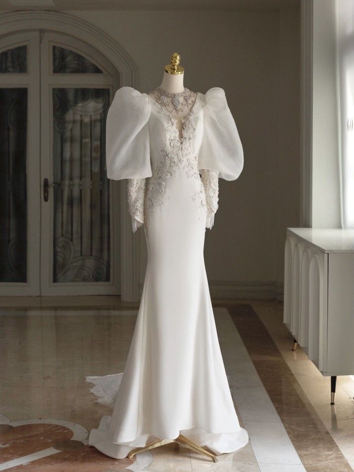 Vestido de noche blanco de sirena con escote en V, mangas abullonadas y satén brillante, largo hasta el suelo, TP1510