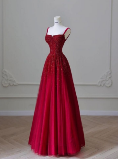 Vestido de fiesta largo rojo de corte A con tirantes finos, tul brillante y cuentas TP1567