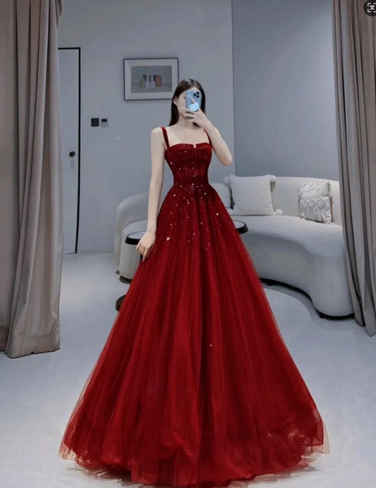 Vestido de fiesta largo rojo de corte A con tirantes finos, tul brillante y cuentas TP1567