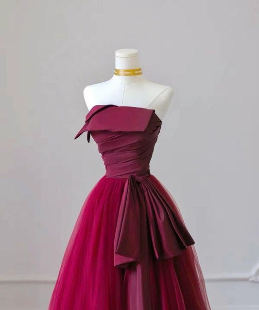 Elegante vestido de fiesta largo de tul satinado sin tirantes, corte en A, color rojo, TP1636