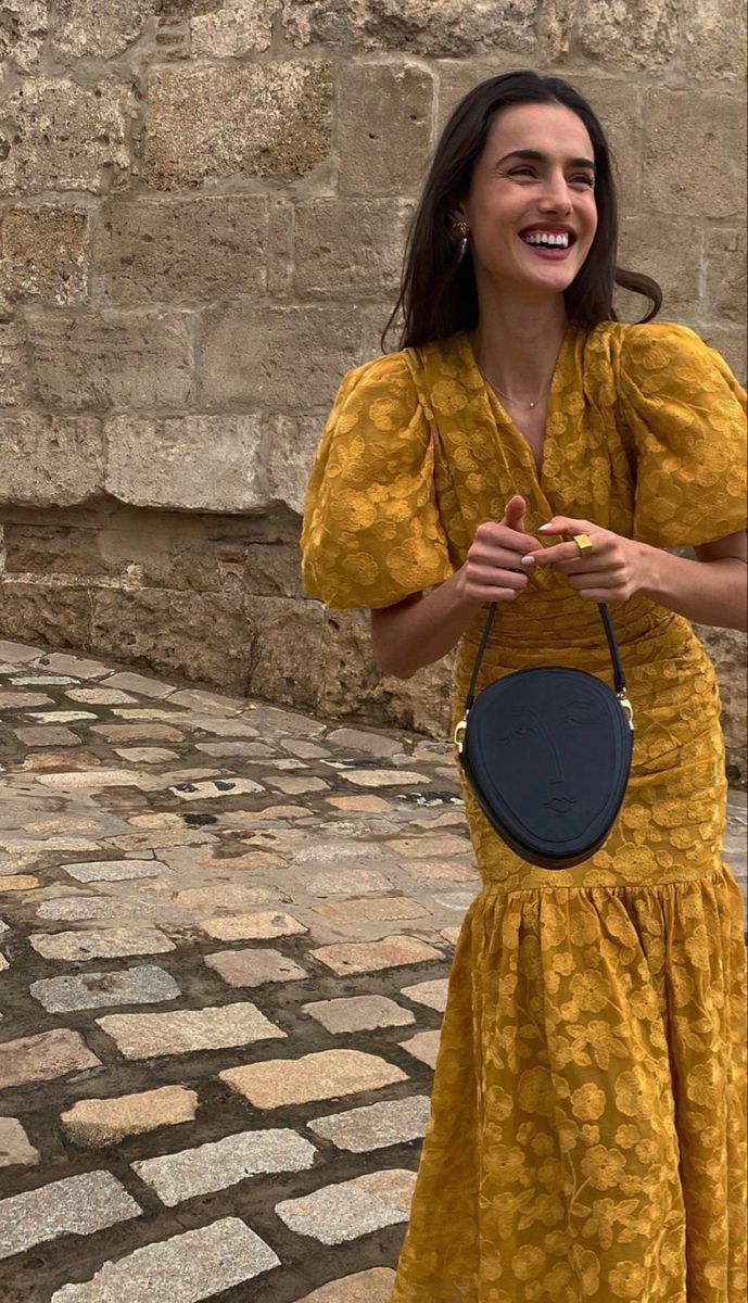 Vestido de noche de sirena con escote en V, encaje y mangas cortas, color amarillo, TP1782