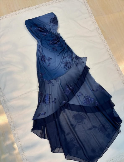 Vestido de fiesta azul de corte A sin tirantes con apliques de encaje TP1826