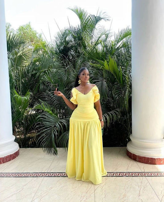 Vestido de noche largo elegante amarillo con escote en A, tirantes finos y hombros descubiertos TP1884