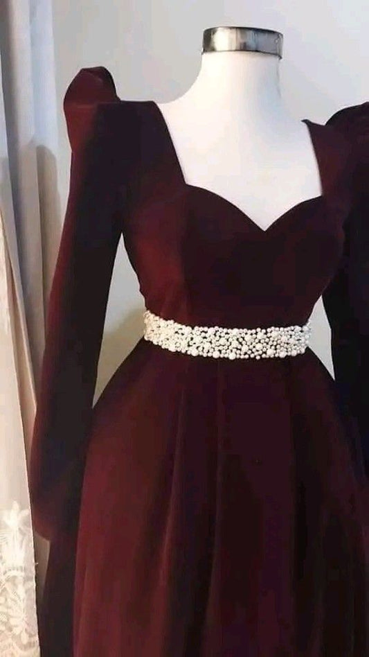 Vestido de noche burdeos de terciopelo, corte A, manga larga, con perlas, largo hasta el suelo, TP1949