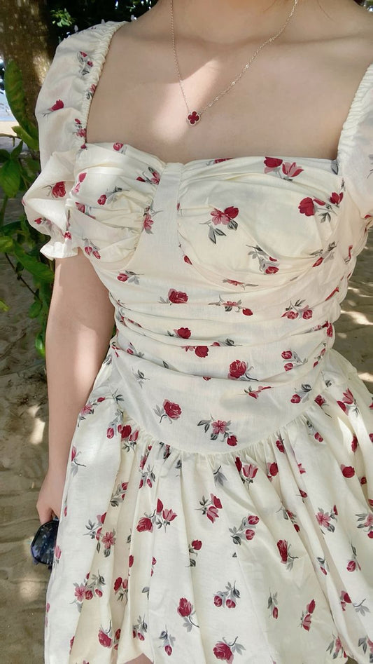 Vestido de graduación blanco de corte A, manga corta, escote cuadrado, estampado, largo hasta la rodilla, TP1961