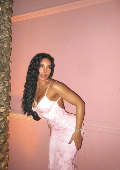 Vestido de noche sexy de sirena rosa con tirantes finos y escote en V estampado TP1983