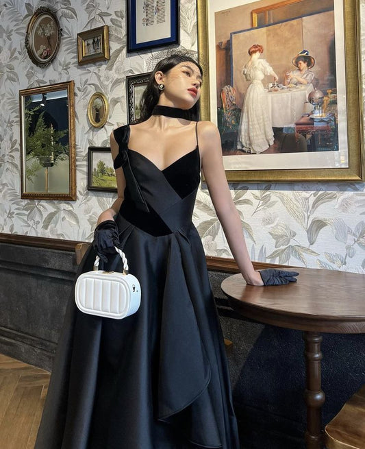 Vestido de noche vintage de satén negro con escote en V y corte en A TP1994