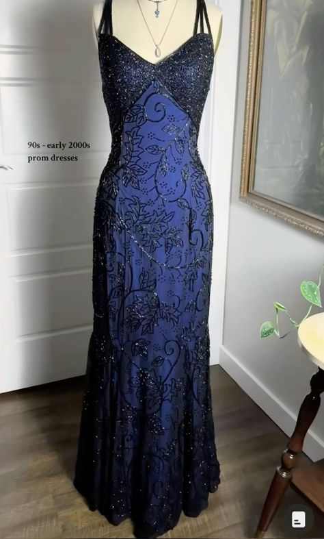 Vestido de noche largo clásico azul marino con tirantes de sirena y encaje TP2018