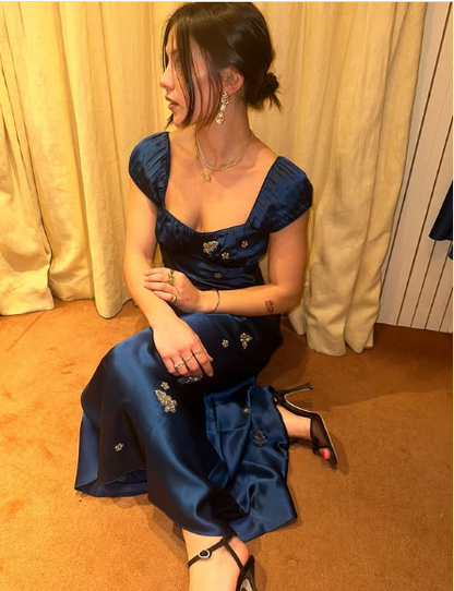 Vestido de noche azul marino suave de satén con mangas cortas y largo hasta los tobillos TP2021