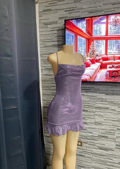 Vestido corto de fiesta con tirantes morados brillantes TP2029