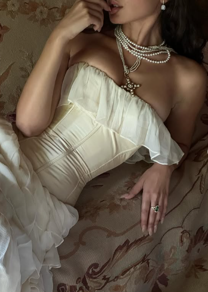 Elegante vestido de novia color marfil sin tirantes, corte A, de tul, TP2034